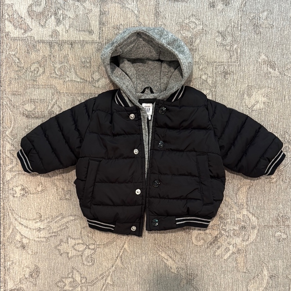 Baby GAP Black and Gray Puffer Jacket with Hood Size 0-6 Months